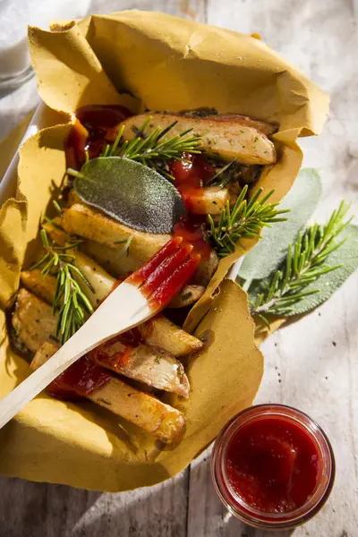 Plate of fries — Stock Photo, Image