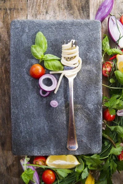 Pici, handgemachte Spaghetti — Stockfoto