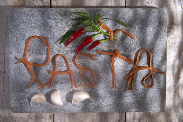 Pasta en una piedra para publicidad — Foto de Stock