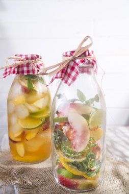 limon ve şeftali çay infüzyon 