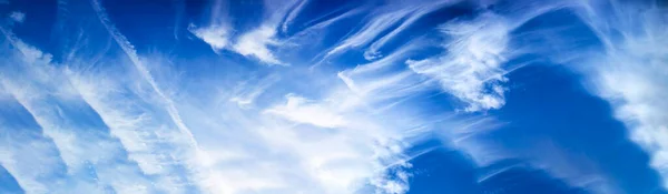 Blick Auf Eine Gruppe Weißer Wolken Blauen Himmel Der Sommersaison — Stockfoto