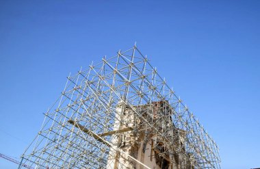 İtalya 'nın ortasındaki yıkıcı depremden sonra Norcia şehrinin yeniden inşası.. 
