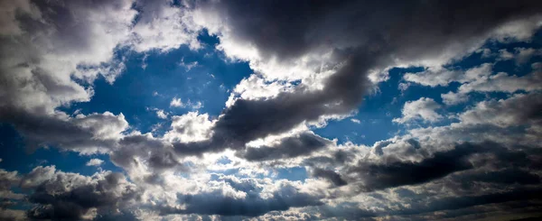 Panoramische Foto Van Komst Van Dreigende Wolken Die Storm Brengen — Stockfoto