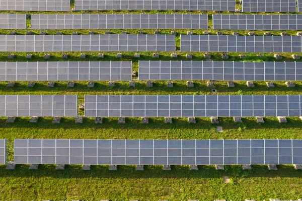 Вид Воздуха Серию Солнечных Панелей Производства Электроэнергии — стоковое фото