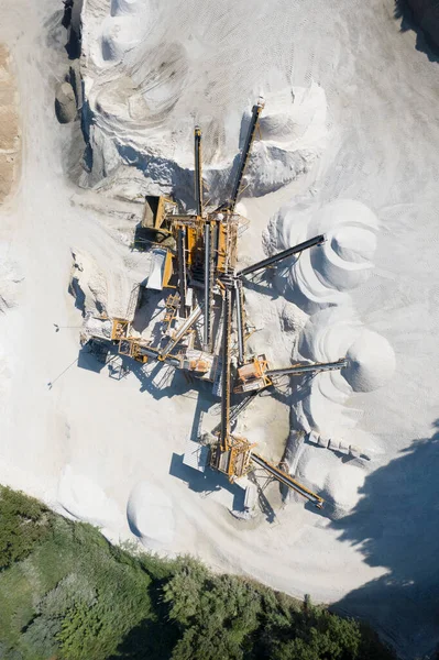 Pemandangan Udara Dari Pabrik Batu Yang Ditujukan Untuk Pasar Konstruksi — Stok Foto