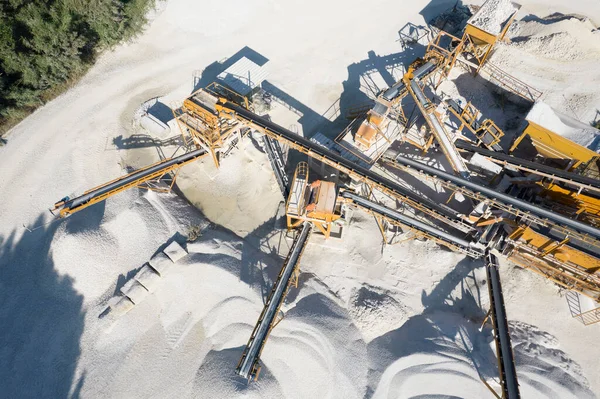 Pemandangan Udara Dari Pabrik Batu Yang Ditujukan Untuk Pasar Konstruksi — Stok Foto