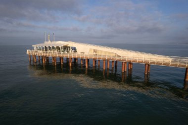 Lido di Camaiore Rıhtımı Toskana İtalya 'nın gündüz vakti hava fotoğrafları. 