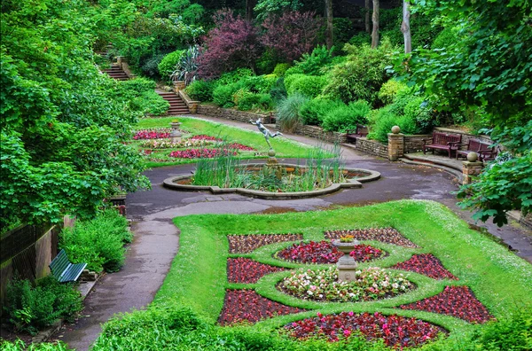 Sieraad Italiaanse stijl tuin — Stockfoto