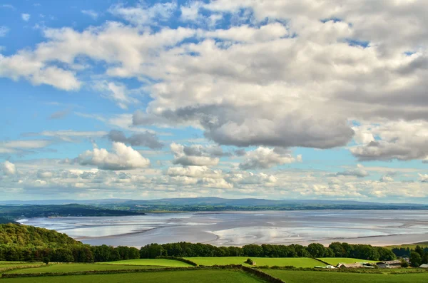 Uitzicht over het estuarium morecambe bay — Stockfoto