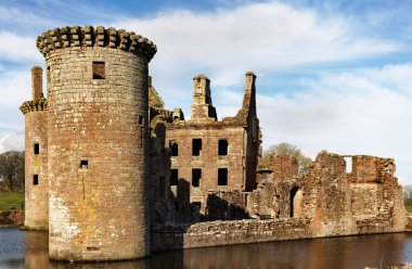 Güney Kulesi, caerlaverock Kalesi