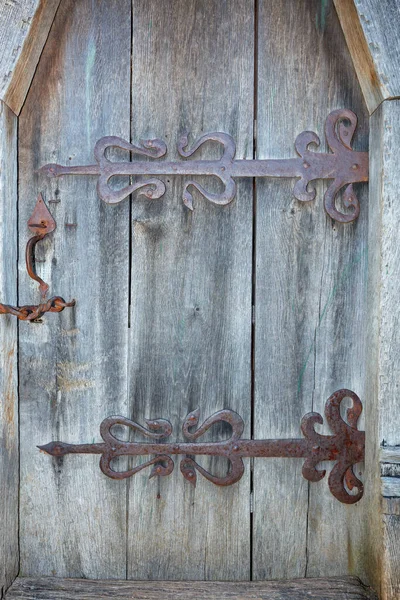 Antique Weathered Wood Doors Rusted Metal Forgings Lock Hinges Close — Stok fotoğraf