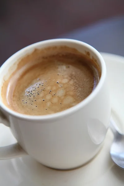 Café sobre fondo de madera — Foto de Stock