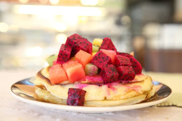 Fruit pancake — Stock Photo, Image