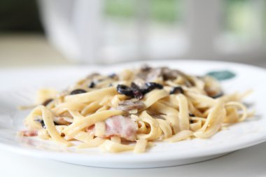 pastırma ile makarna Tagliatelle