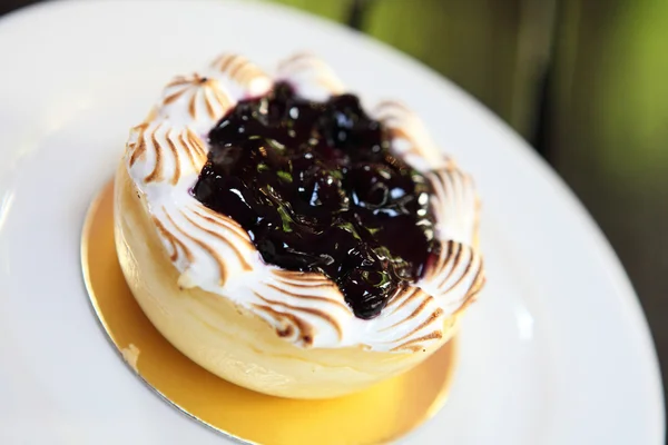 Tarta de queso con arándanos —  Fotos de Stock