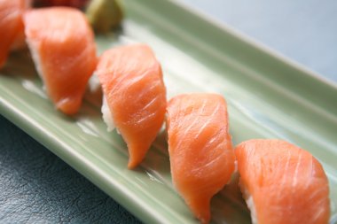 Somon suşi
