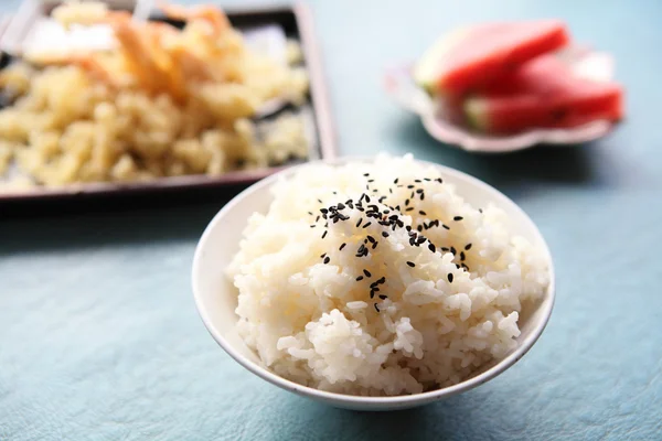 Tempurában sült garnélarák japán stílusú rizs — Stock Fotó