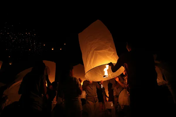 CHIANGMAI, THAILAND - OCTOBER 24 : Thai floating lantern. — Stock Photo, Image