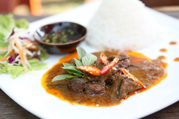 Thai food mussaman curry with rice — Stock Photo, Image