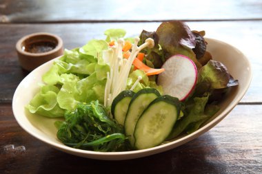 salata japanses tarzı