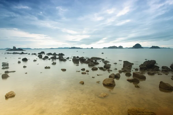 Long exposure of sea and rocks — Stock Photo, Image