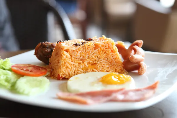 American Fried rice breakfast set on wood background — Stock Photo, Image