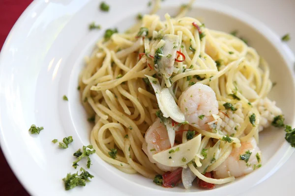 Spaghetti med skaldjur — Stockfoto