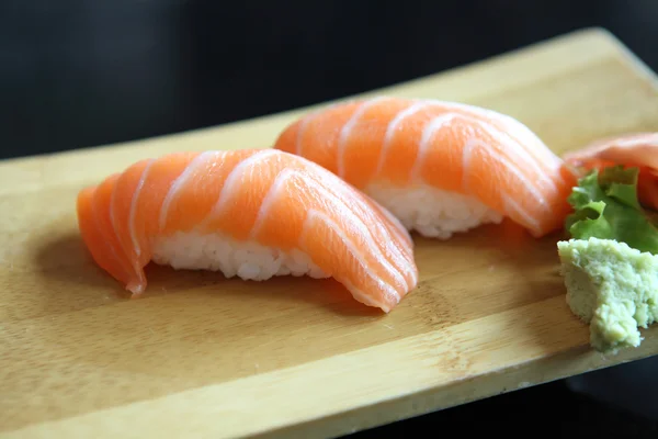 Sushi de salmão — Fotografia de Stock