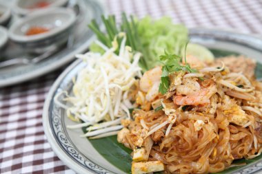 Tay gıda padthai kızarmış noodle ile karides