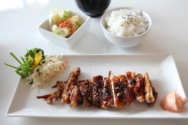 teriyaki tavuk