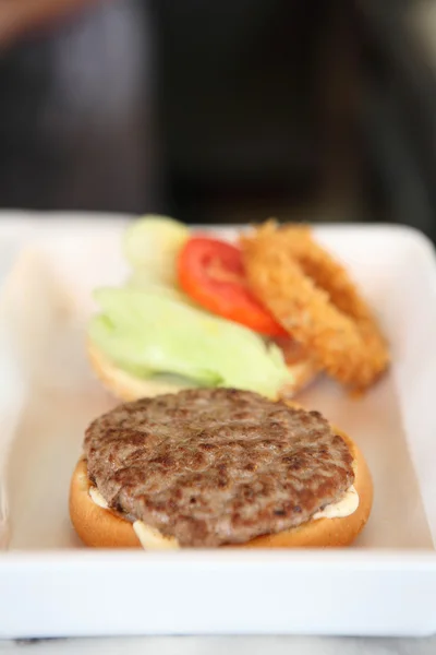 Hamburger di manzo — Foto Stock