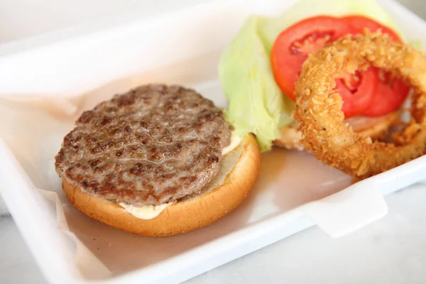 Hamburger di manzo — Foto Stock
