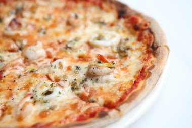 Pizza deniz ürünleri