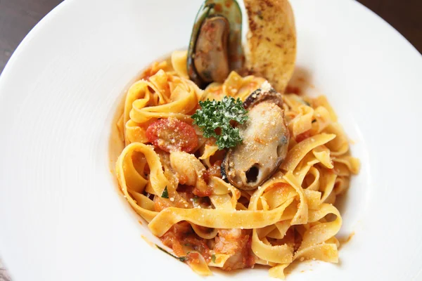Fettuccine seafood — Stock Photo, Image