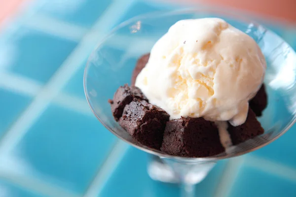 Brownie with icecream — Stock Photo, Image