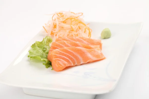 Lohi sashimi eristetty valkoisella pohjalla — kuvapankkivalokuva