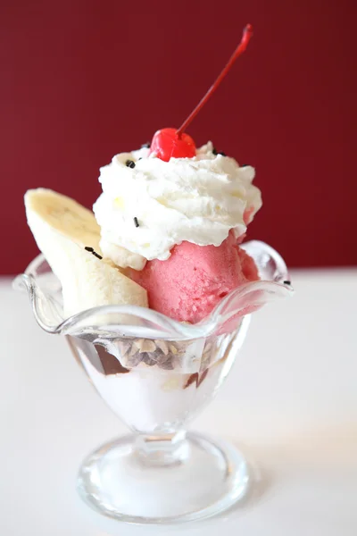 Strawberry icecream — Stockfoto