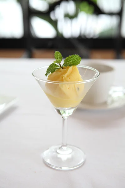 Mango sherbet icecream — Stock Photo, Image