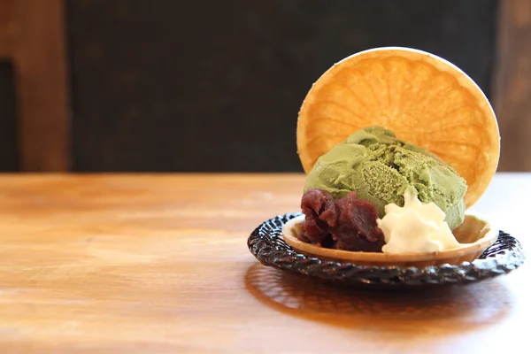 绿茶冰淇淋 — 图库照片