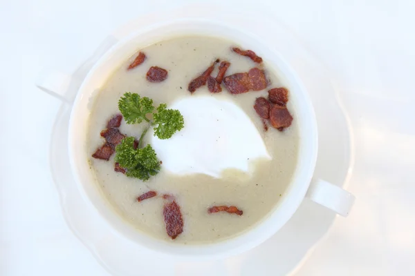 Zupa z karczocha jerozolimskiego — Zdjęcie stockowe