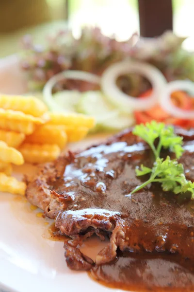 Bife de bovino — Fotografia de Stock