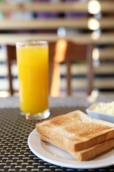 Pan en cesta — Foto de Stock