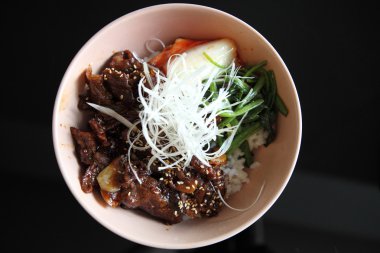 gyudon, Japon sığır pirinç kase.