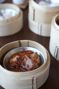 yumcha, dim sum bambu gemi içinde
