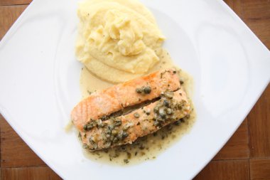 limon soslu somon steak