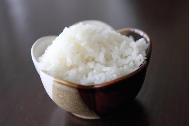 Ahşap kaplamalı pirinç