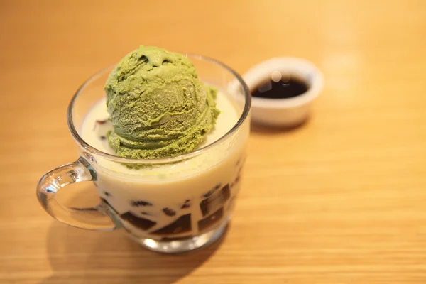 Helado de té verde — Foto de Stock