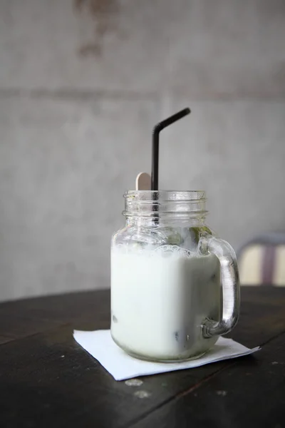 Green tea latte — Stock Photo, Image