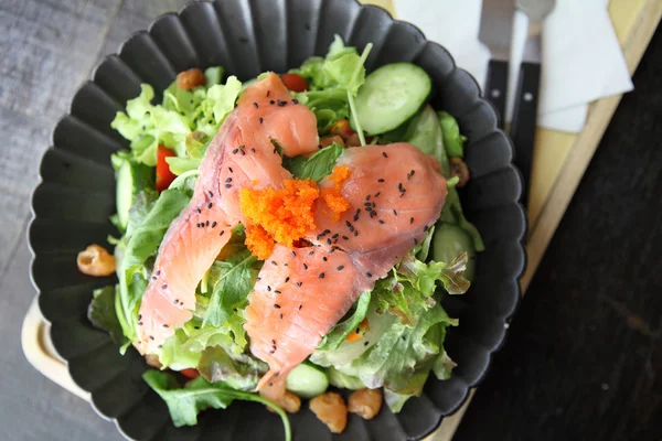 Salmon salad — Stock Photo, Image