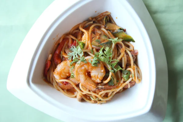 Räkor spaghetti — Stockfoto